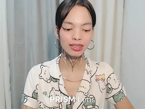 Sugarcandyyy online show from May 7, 5:05 pm