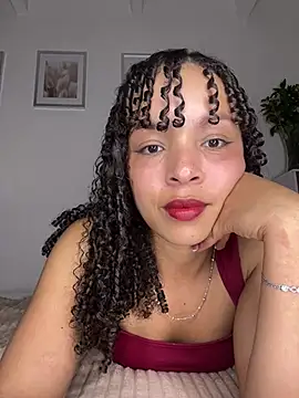 Yasmin777  online show from May 25, 12:09 am