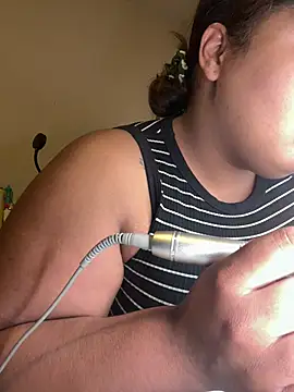 1n0nlythroat online show from May 19, 9:44 pm