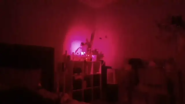 1n0nlythroat online show from May 16, 1:52 am