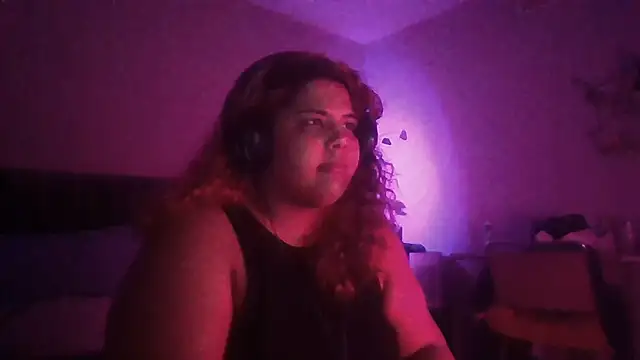 1n0nlythroat online show from May 7, 7:01 am