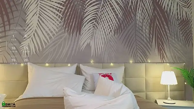 LolaPrise online show from November 13, 2:10 am