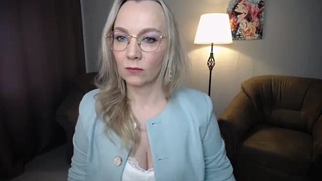 Ava Elior online show from May 11, 10:17 am