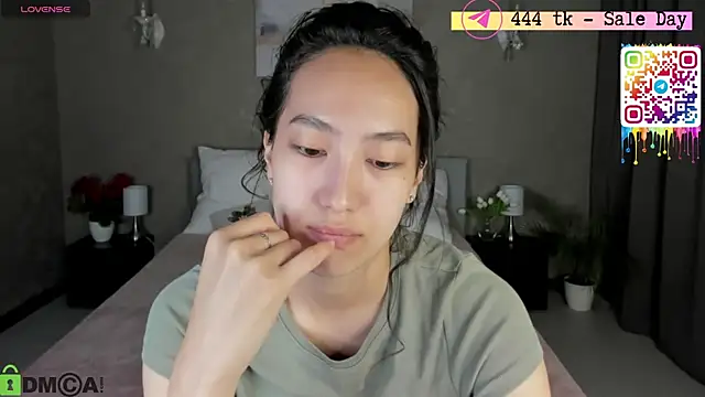 FlirtyAura online show from May 23, 3:38 am