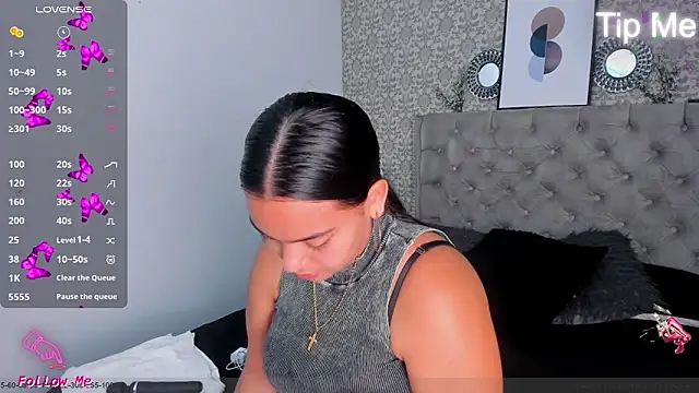 Grace Hollis online show from September 18, 5:22 pm