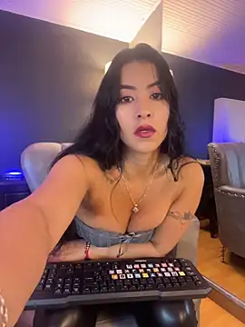 BellaFernandez   online show from May 23, 12:03 pm