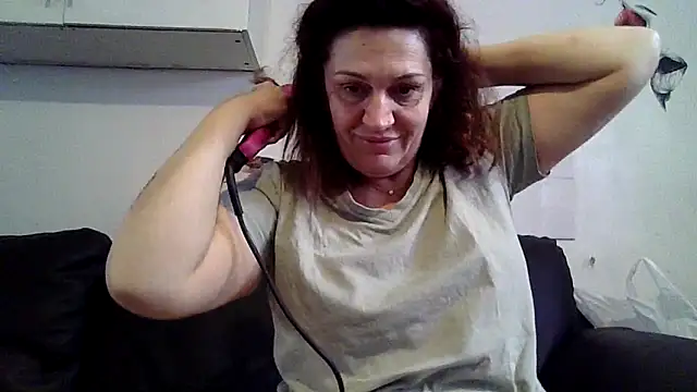 RubyyRosee online show from May 18, 5:46 am