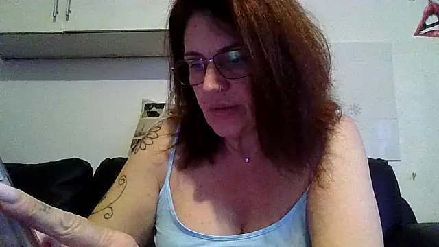 RubyyRosee online show from May 9, 1:57 pm