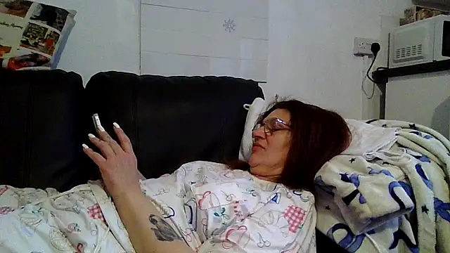 RubyyRosee online show from May 14, 5:57 am