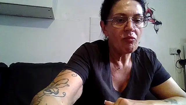 RubyyRosee online show from July 9, 6:05 am