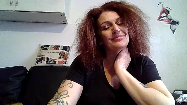 RubyyRosee online show from May 6, 6:06 am