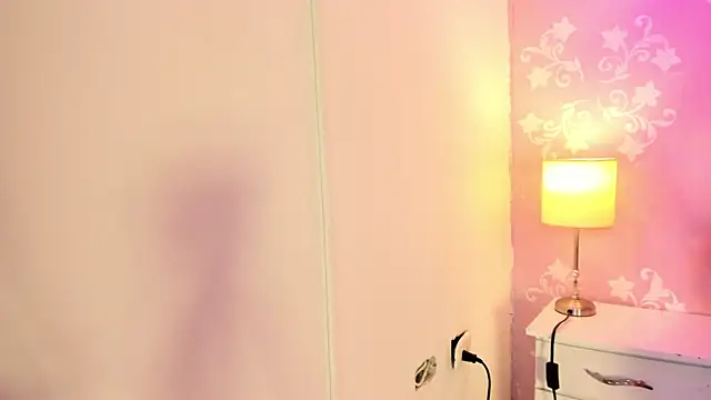 KatySweetas online show from March 31, 2:50 pm