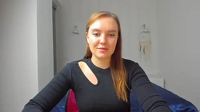 EmmaNorman online show from October 26, 3:18 pm