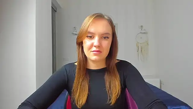 EmmaNorman online show from October 27, 4:02 pm