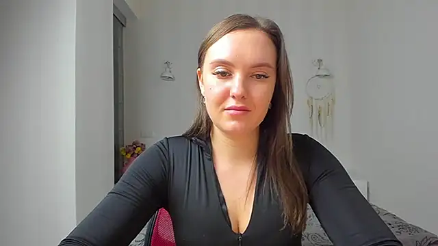 EmmaNorman online show from November 7, 4:45 pm