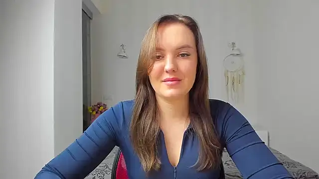 EmmaNorman online show from November 6, 4:24 pm