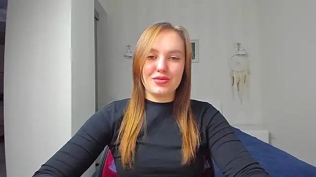 EmmaNorman online show from October 21, 3:05 pm