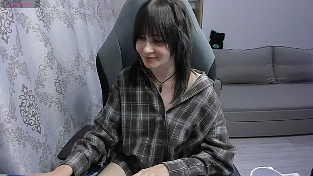 MistyDark online show from May 6, 12:31 pm