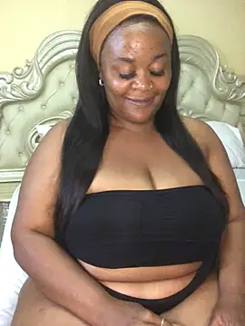 KINKYBOOTI22 online show from April 20, 8:23 pm