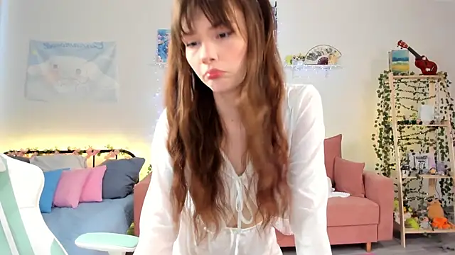 Zoe Vee online show from May 22, 3:15 am