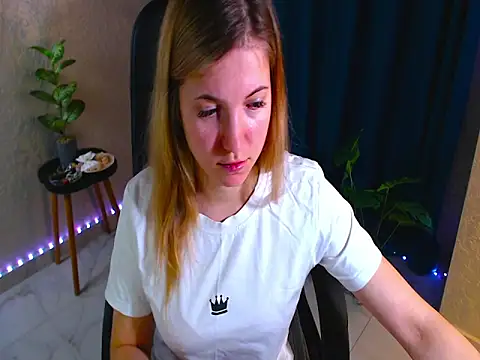 arlana klart online show from October 26, 7:48 am