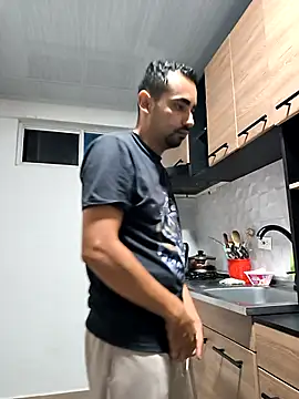 stivenlujan69 online show from November 16, 1:07 am