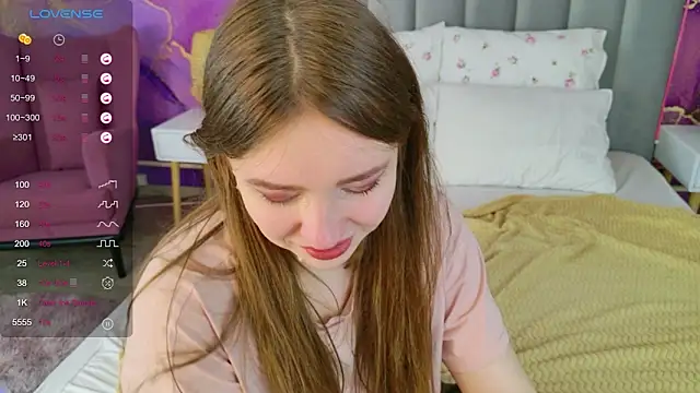 Moon  Bunny online show from March 7, 3:19 pm