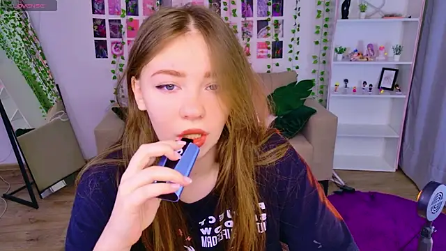 Moon  Bunny online show from April 8, 3:25 pm