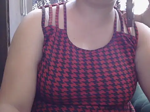 Snapshot of Roxy_sweety_ chatting on September 9, 5:18 am Roxy sweety online show from September 9, 5:18 am