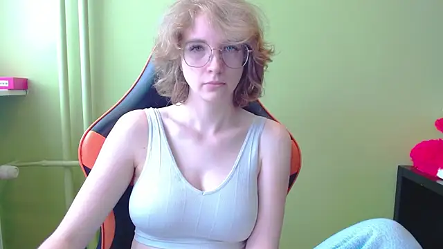 juicyPenny online show from May 23, 6:23 am