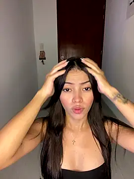 Lily  18 online show from December 20, 10:47 pm