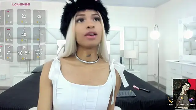 Dahlia Moss online show from November 14, 3:39 am