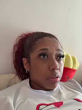  Zahara  online show from April 10, 8:48 pm