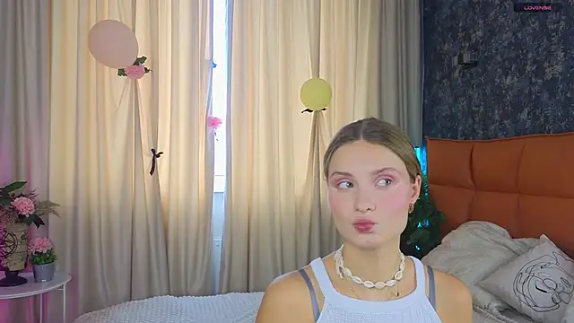 SoftBliss online show from September 19, 6:56 am