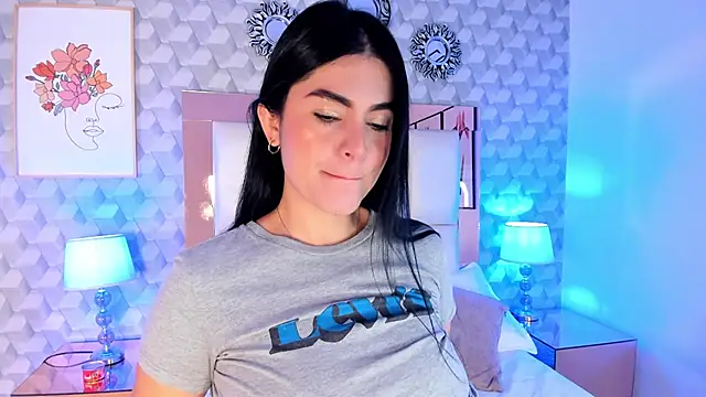 Sasha  sims   online show from November 19, 11:54 am