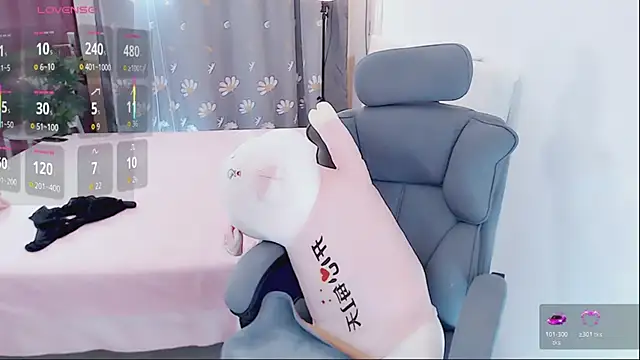 yaoyao-baby520 online show from April 29, 2:37 am
