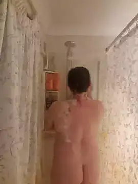 RosieMilff online show from November 6, 6:58 pm