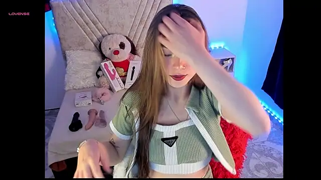 Mia Victoria22 online show from May 8, 2:37 am