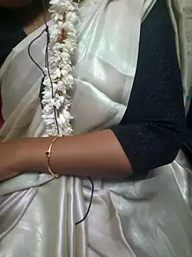 janani-tamizhachi online show from October 3, 7:19 pm