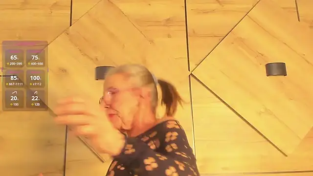 Isabelagomez1 online show from January 9, 8:13 pm