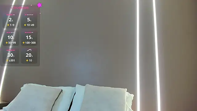 samantha 17  online show from May 13, 5:02 am