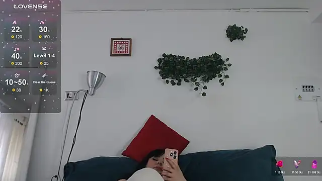 Annie Villaa online show from November 20, 4:30 pm