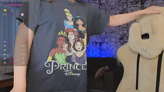 CutieGoose online show from November 17, 9:10 am