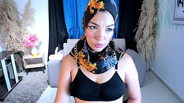 SofiaRivera1 online show from April 5, 9:25 pm