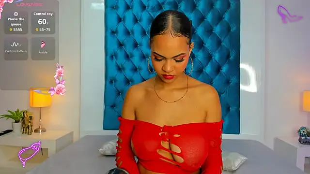 ZoeSantanna  online show from May 15, 1:14 pm