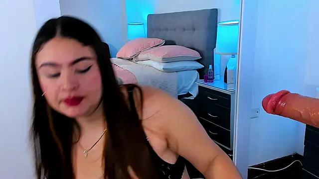 AdeleJhones online show from October 6, 12:33 pm