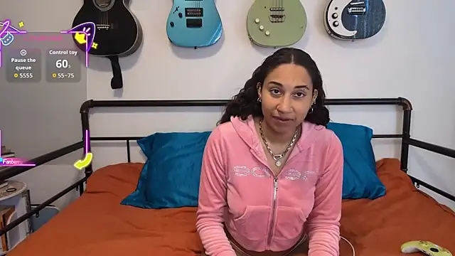 onlystrings online show from March 6, 10:38 pm