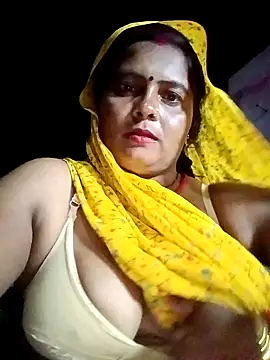 Snapshot of Hot_komal1 chatting on September 18, 8:40 pm Hot komal1 online show from September 18, 8:40 pm