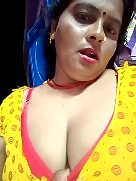 Snapshot of Hot_komal1 chatting on September 19, 8:52 pm Hot komal1 online show from September 19, 8:52 pm