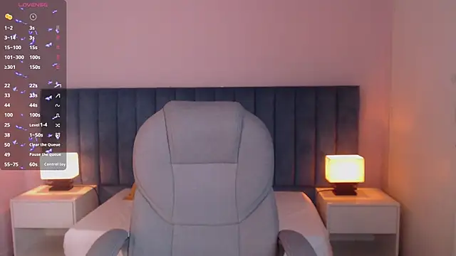 gemmalewis  online show from September 26, 2:58 pm